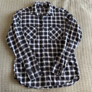Uniqlo Men's Flannel Button Down Shirt - Black and White